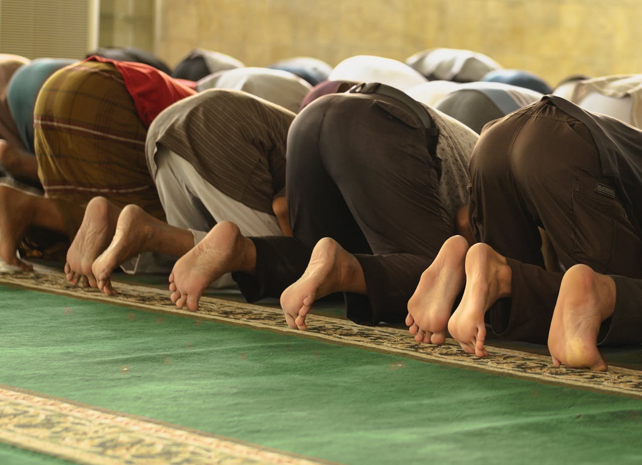 How Many Rakats in Each Prayer?